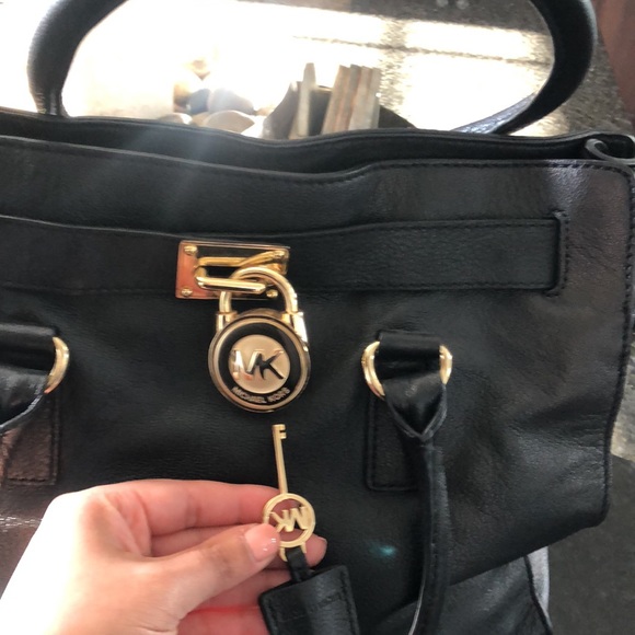 Black leather Michael Kors bag price as is for bag. Org. $495 - Picture 11 of 11